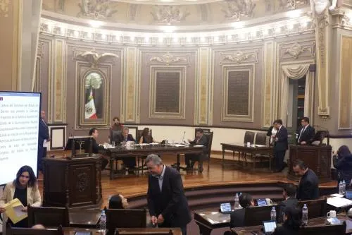 Congreso va contra Arango nuevamente por irregularidades 2011 pero le reduce sanción de 2010