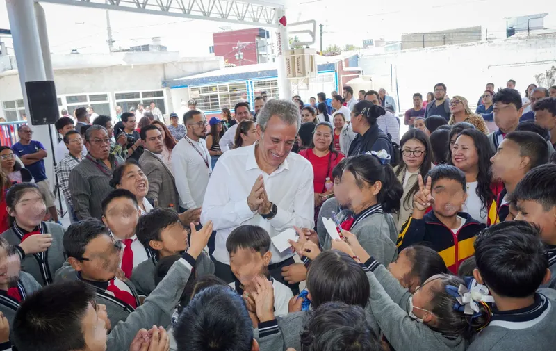 Inaugura Ayuntamiento de Puebla techado escolar en la Primaria Club de Leones