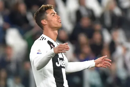 Cristiano Ronaldo rescata empate para la Juventus en el derbi de Turín