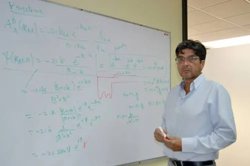 La física, una filosofía de la naturaleza: Germán Luna Acosta