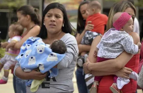 Violentadas de todas las formas, sus hijos las impulsan para seguir