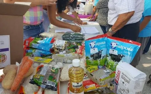 Gobierno pide a los ayuntamientos solidarizarse con paquetes alimentarios en sus municipios