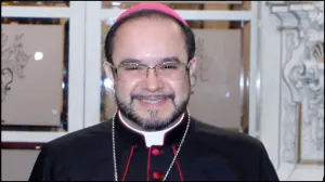 Sacan del Episcopado a Eugenio Lira por ser informante del Vaticano