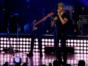 Enrique Iglesias y Nicky Jam arrasan los Billboard Latinos