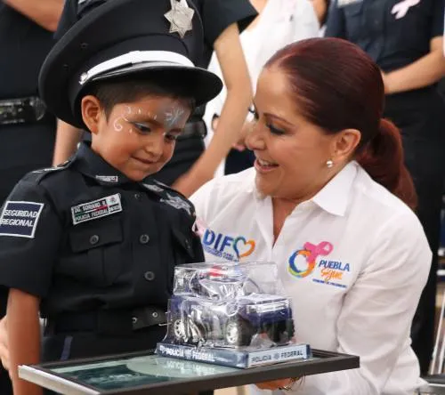 Dinorah López de Gali conmemora el Día Nacional de Lucha contra el Cáncer