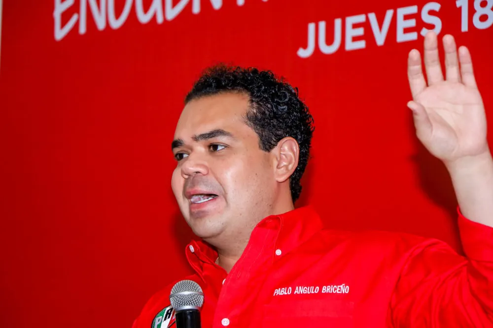 Critica PRI a candidata de PSI en Quecholac por hacer campaña en un Lamborghini