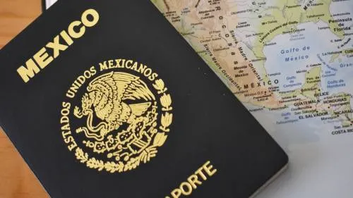 SRE alerta sobre sitios que defraudan con emisión de pasaportes
