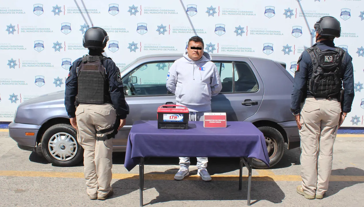 Ubicó y detuvo policía municipal de Puebla a hombre presuntamente dedicado al robo de autopartes