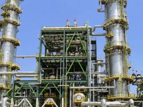 Explosión en refinería de Salamanca deja tres heridos