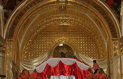 Cubren con oro de 24 quilates iglesia en Ajalpan