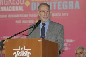 Campañas, irrelevantes para ciudadanos, señala rector de la Ibero