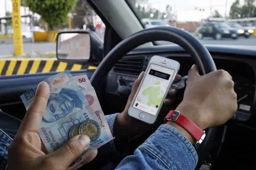 Sin resolverse amparo que promovió Uber para que pueda cobrar en efectivo en Puebla