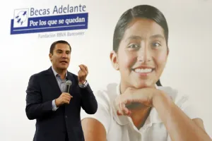 Moreno Valle reconoce trabajo de Peña Nieto por su primer informe