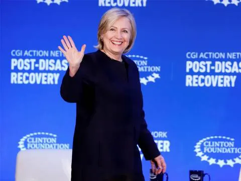 Hillary Clinton da positivo a covid-19