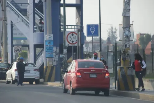 Taxis piratas piden el apoyo del Gobierno del Estado para continuar trabajando