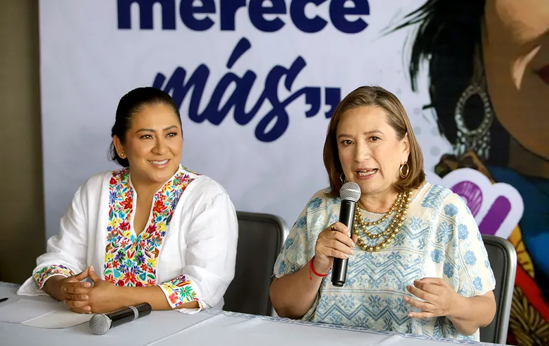 nadia-navarro-acevedo-xochitl-galvez-ruiz