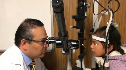 IMSS Puebla promueve detección oportuna de debilidad visual en los niños