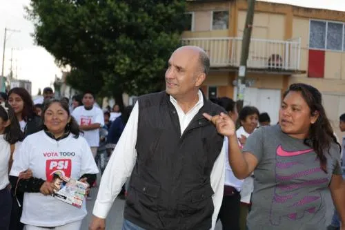 Vamos a recuperar e instalar casetas de vigilancia en colonias del municipio: Víctor Gabriel Chedrau