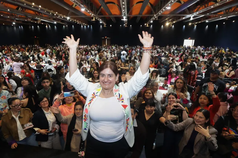 Celina Peña Guzmán encabeza foro ante más de mil mujeres de Morena en Puebla y no descarta candidatura en 2027