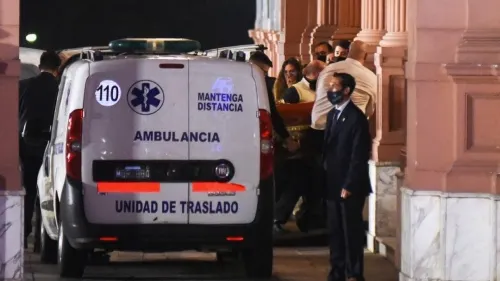 Restos de Maradona llegan a la Casa Rosada para ser velados