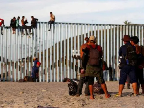 Bloquean medida de Trump para negar asilo a migrantes ilegales