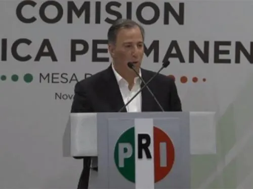 Entrega Meade al PRI carta de intención para precandidatura presidencial