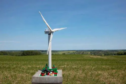 La turbina eólica de LEGO que produce electricidad real