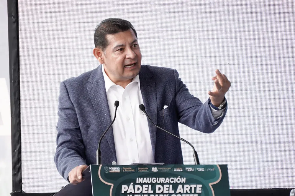 Armenta lanza advertencia a su gabinete: "más territorio y menos escritorio"
