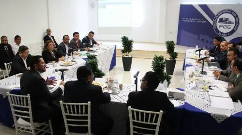 Unidades antisecuestro de la zona centro del país se reúnen en Puebla