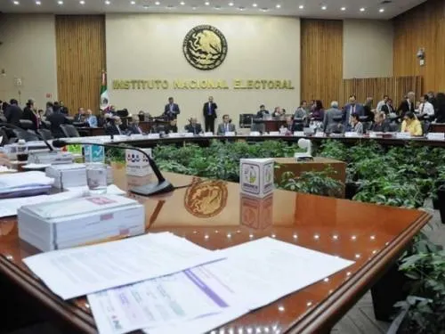 INE multa a partidos por afiliaciones indebidas