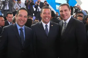 Asiste RMV al cuarto informe de Miguel Márquez Márquez