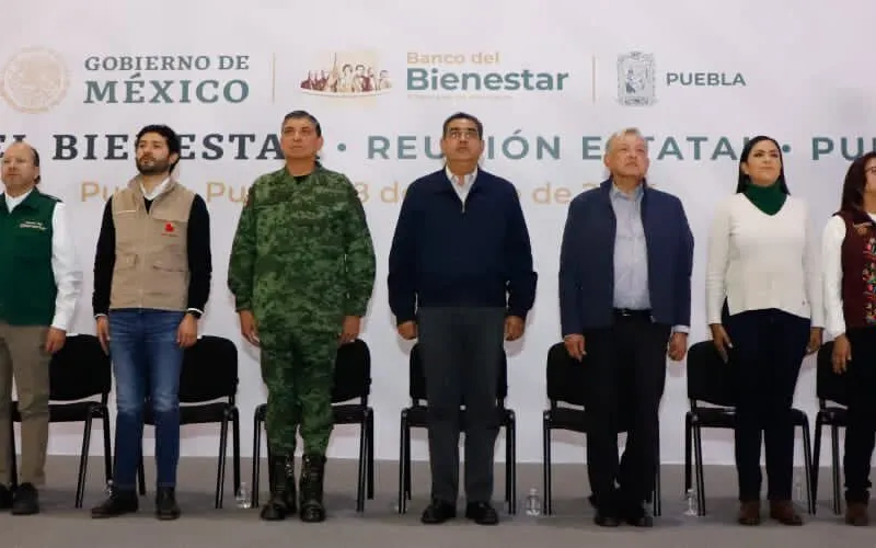 Sergio Salomón Céspedes Peregrina y Andrés Manuel López Obrador