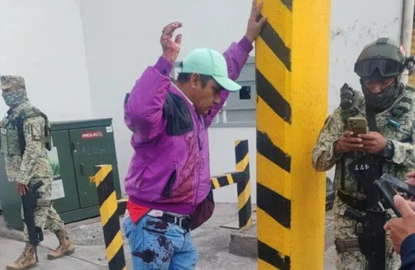 Hieren a pasajero durante asalto en camión de la ruta JBS