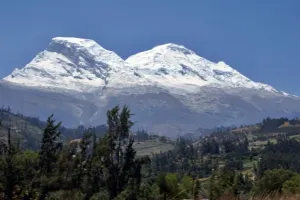 Alpinistas mexicanos habrían muerto tras avalancha en Perú