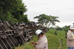 Llegan a Tabasco ocho cuerpos del accidente ferroviario