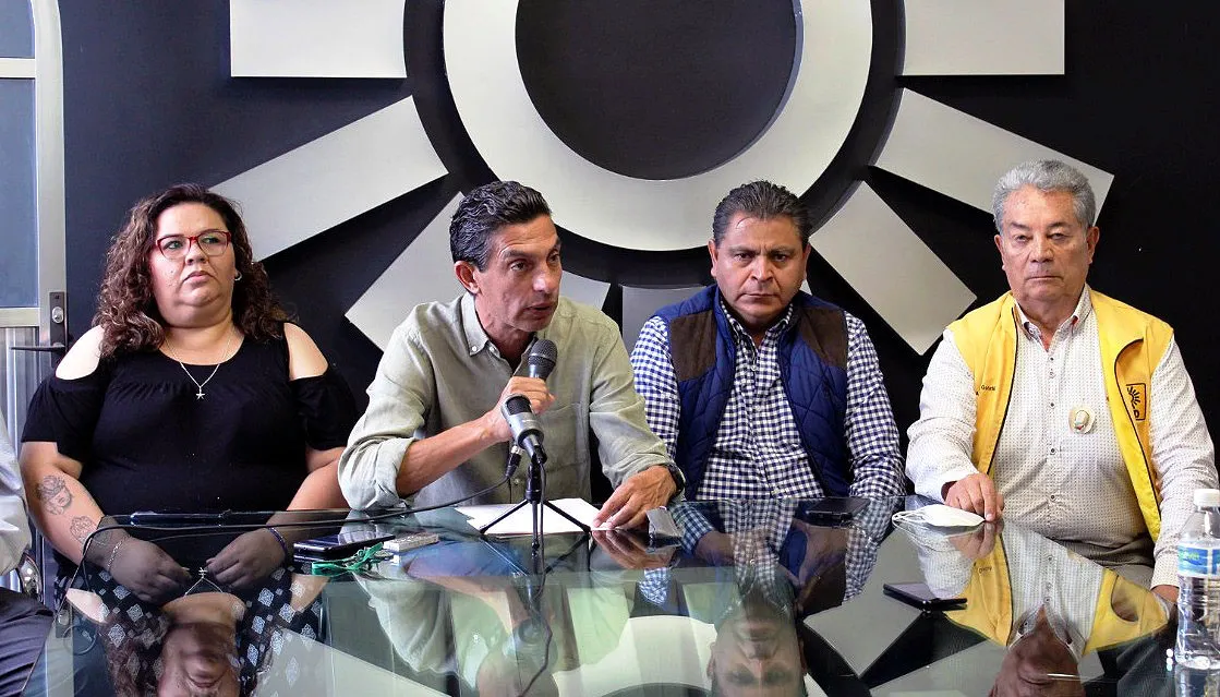 Carlos Martinez Amador