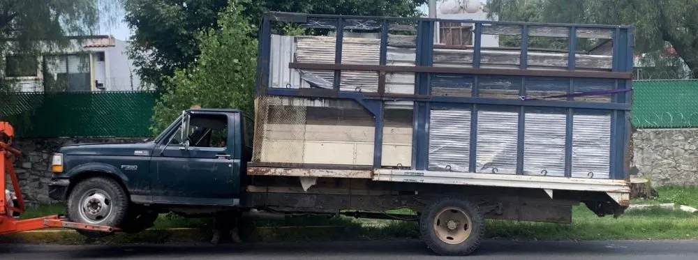 Camioneta decomisada
