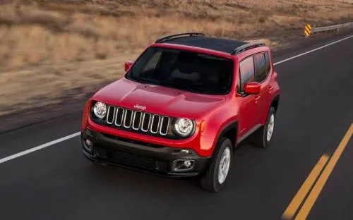 Solicita la FGE camionetas Renegade con seguro y sistema de anclaje de sillas para niños