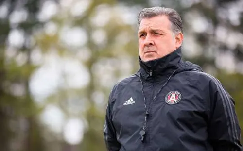 ¿Cerca del Tricolor? Martino ya no será DT del Atlanta