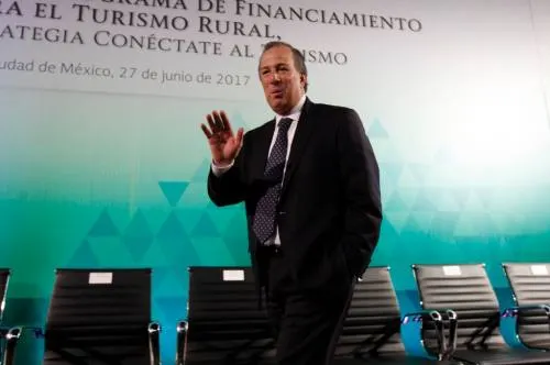 Prevé Meade nuevo recorte en burocracia federal en 2018