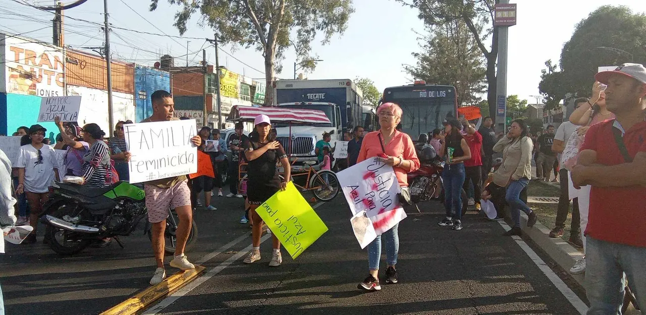 Manif Azul De La Rosa Culhuacan Iztapalapa
