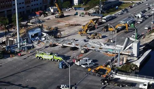 Alertaron de puente en Miami antes de colapso; van 9 muertos