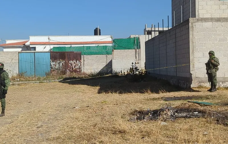 Guachigaseros balean a personal de Pemex