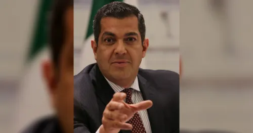 Ricardo Peralta, Subsecretario de Gobierno, anuncia que dio positivo a prueba de coronavirus