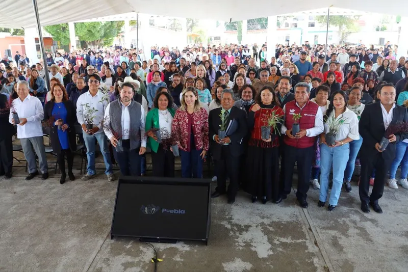 Impulsa Ayuntamiento de Puebla educación ambiental con 120 huertos escolares y santuarios de polinizadores