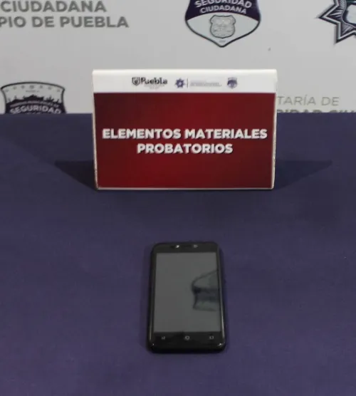 Detuvo policía municipal de Puebla a joven de 15 años de edad por robo a usuarios de la ruta 21