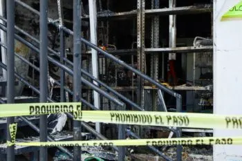 En la madrugada, se registró un incendio en locales de una plaza comercial en San Andrés Cholula