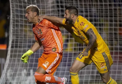 Nahuel se viste de héroe y evita papelón de Tigres