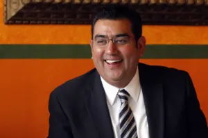 Céspedes Peregrina propone incentivos fiscales