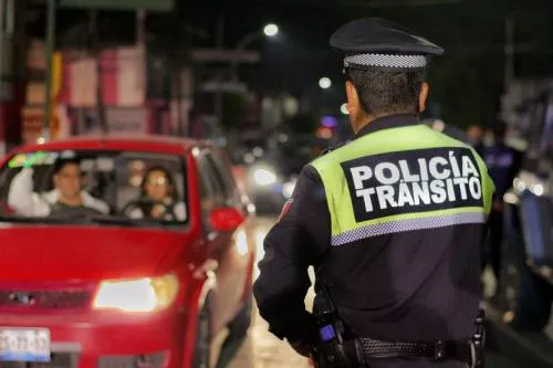 En Operativo Alcoholímetro remiten 20 autos al depósito vehicular